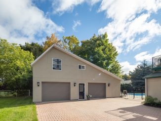 separate garage